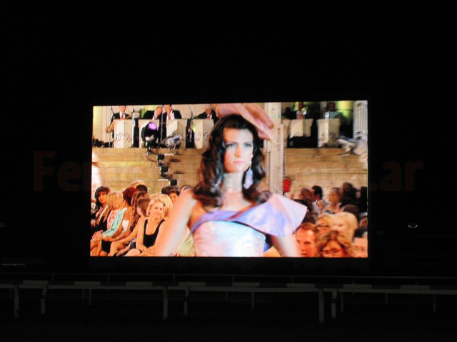 Desfile Jorge Ibañez moda 2011 coleccion 40 kilates en homenaje a Mirtha Legrand IMG